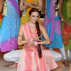 BollyDance Workout DVD - Nek Bilder 2012-08-17 11-23-50